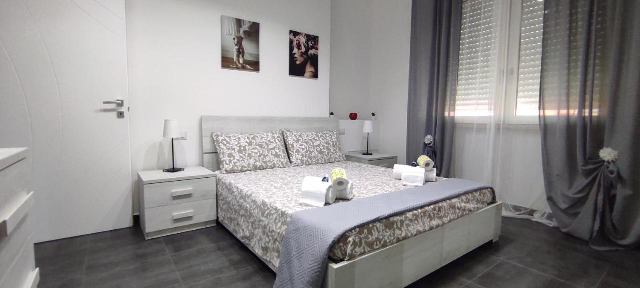 Apartamento La Terrazza Falconara Marittima Exterior foto